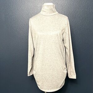 ROUSE COLLECTION SWEATER
